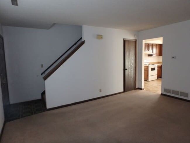 Photo - Nice 3 Bed 1.5 Bath Duplex SW Columbia!