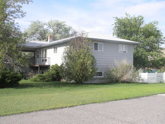 Photo - 205 S 20th Unidad A