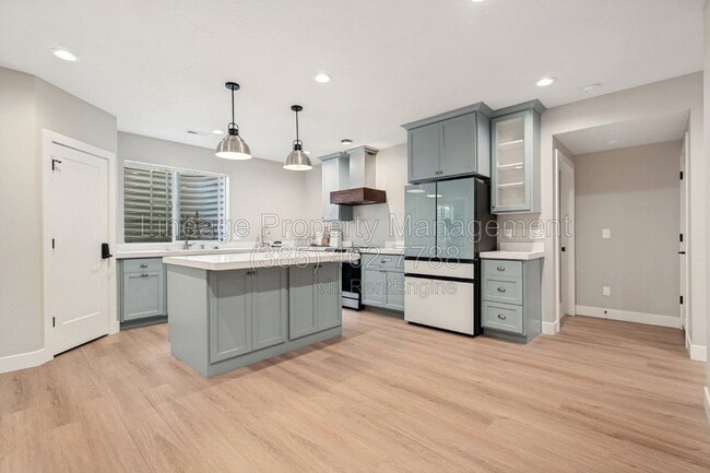 6311 W Antelope Flt Wy