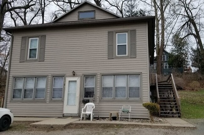 Building Photo - 1301 Grace St Unit 3