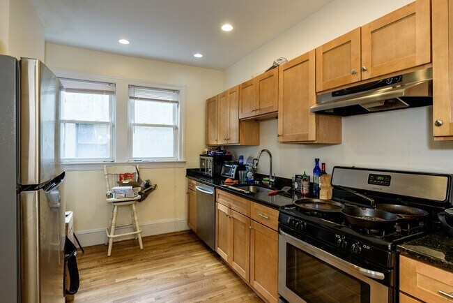 Photo - 229 Chestnut Hill Ave Unit 2