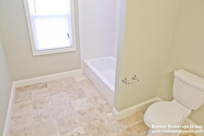 Photo - 17 Imrie Rd Unit 1