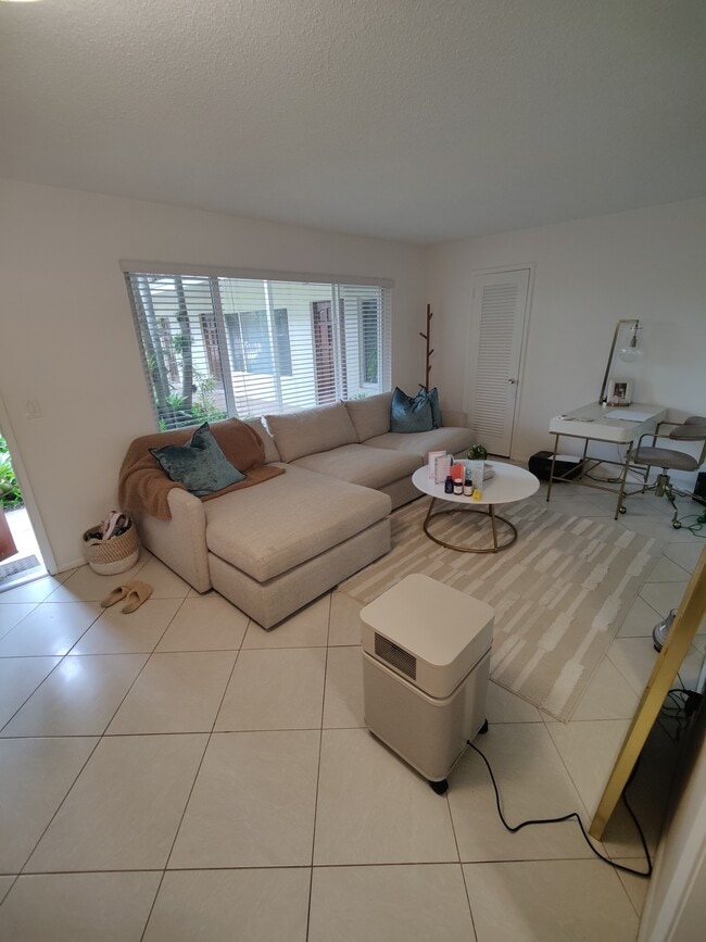 Photo - 301 E Royal Palm Rd Unit 1C