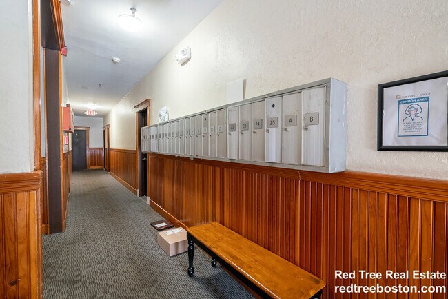11 Peterborough St Unit 12
