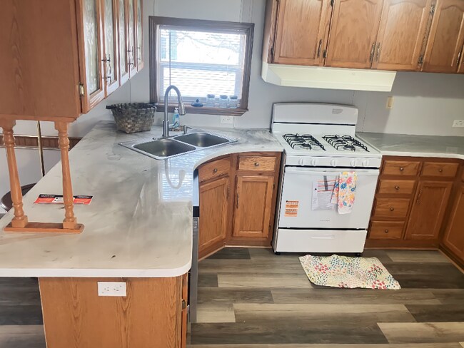 Photo - 200 N 28th St