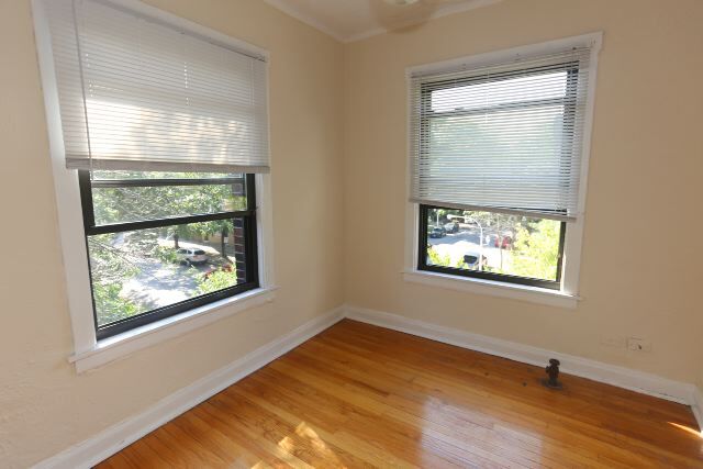 Photo - 1206 W Wellington Ave Unit M08H