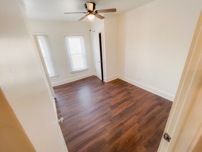 Photo - Flats on Pleasant Unit 1919-2