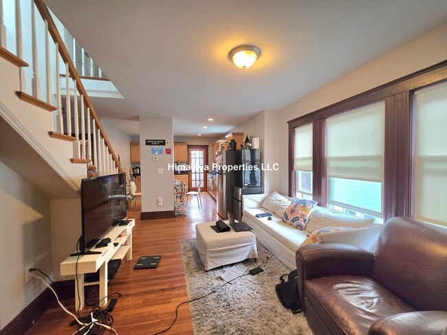 Photo - 60 Frederick Ave Unit 2