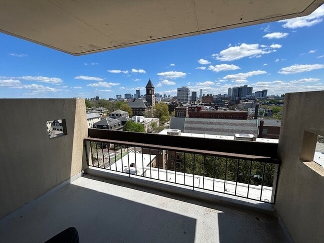 Building Photo - 872 Massachusetts Ave Unit 804