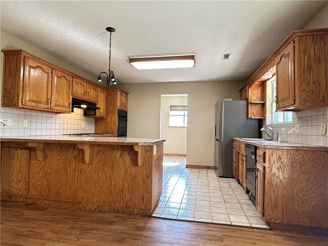Photo - 2905 Falcon Rd