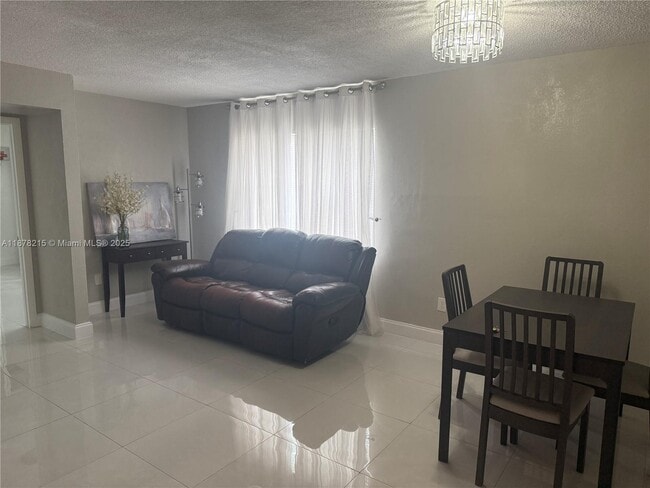 Photo - 7105 W 13th Ave Unidad 104