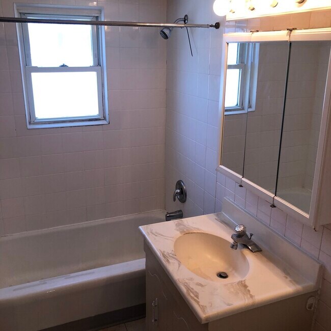 Photo - 333 Circle Ave