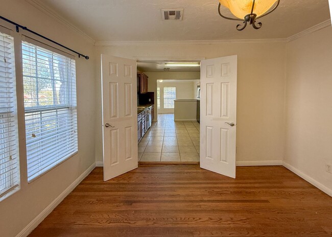 Photo - 2341 NW 37th St