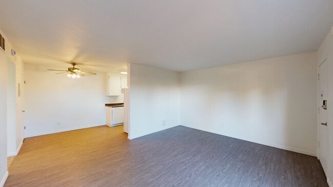 Building Photo - 400 Alameda del Prado Unit 400J