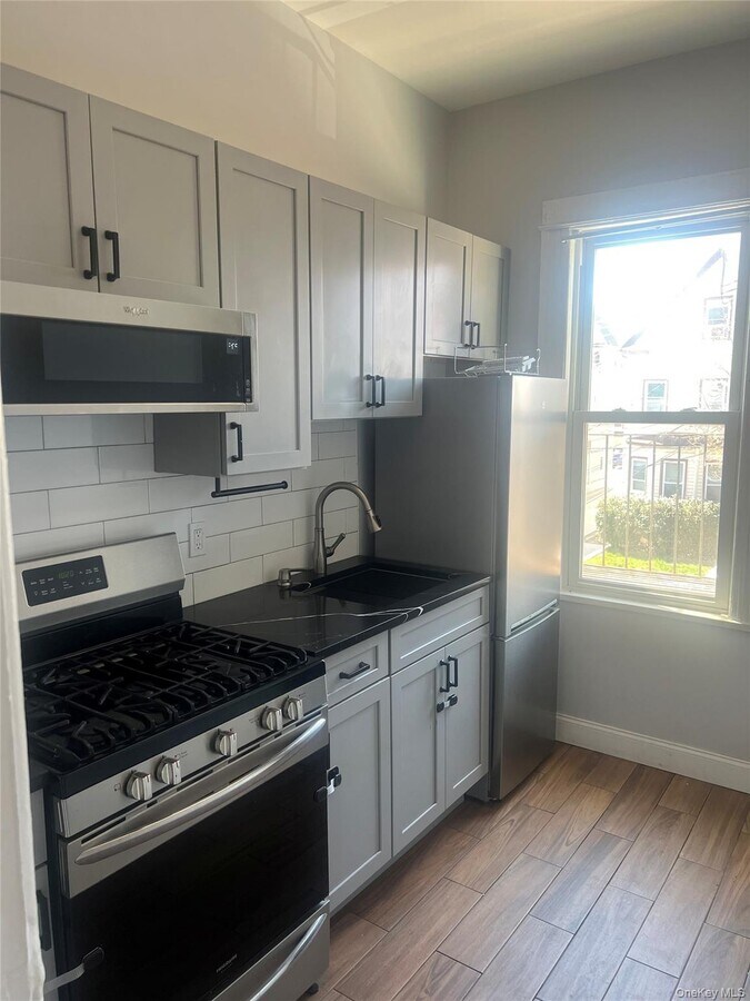 Photo - 41 S 12th Ave Unit 2nd Floor