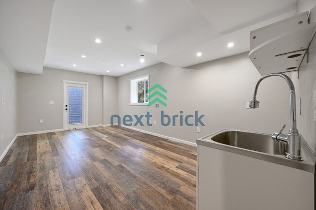 Photo - Move-In Ready 4 Bedroom Home in Prime Bellevue Location