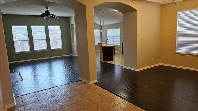 Photo - 1313 Clary Sage Loop