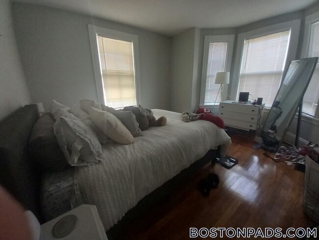 Photo - 100 Bacon St Unit 1