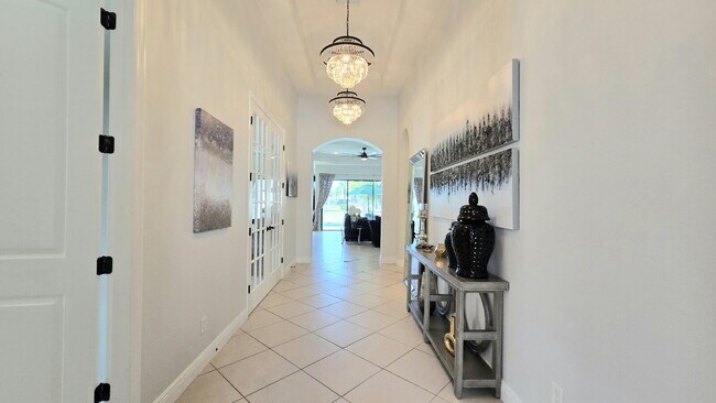 Photo - 1685 Serrano Cir