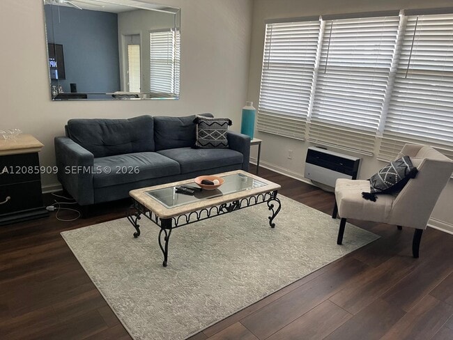 Building Photo - 159 Ventnor Dr Unit 159