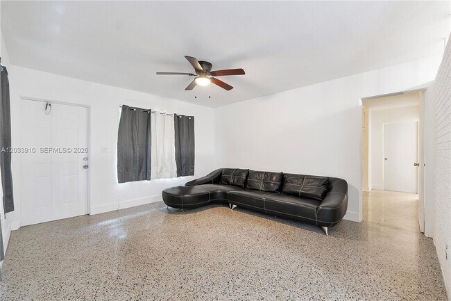 Photo - 1821 SW 11th Ct Unit Rear