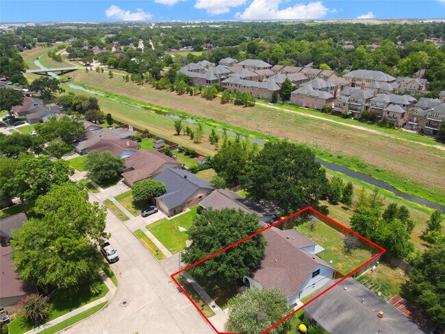 Photo - 7926 Windy Creek Dr
