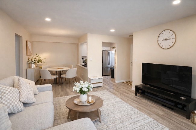 Photo - 318A Delancey Pl Unit A