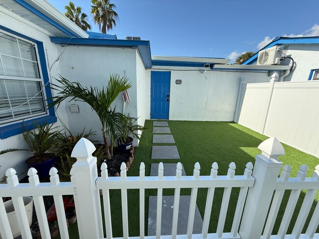 Photo - 13115 3rd St E