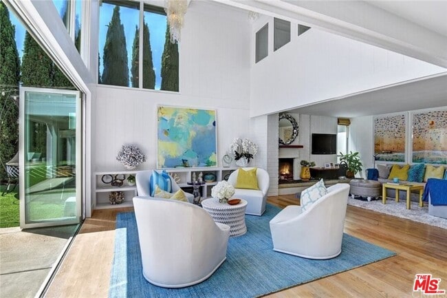 Photo - 1438 Santiago Dr