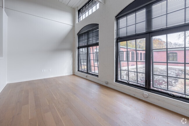 Living Room / Dining Room