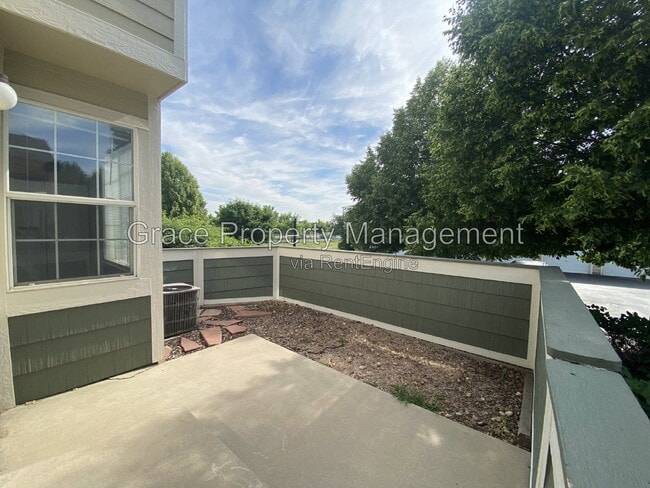 Photo - 930 Button Rock Dr