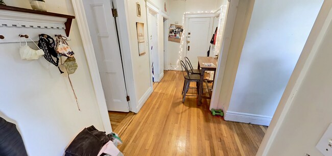 Photo - 48 Queensberry St Unit 1B