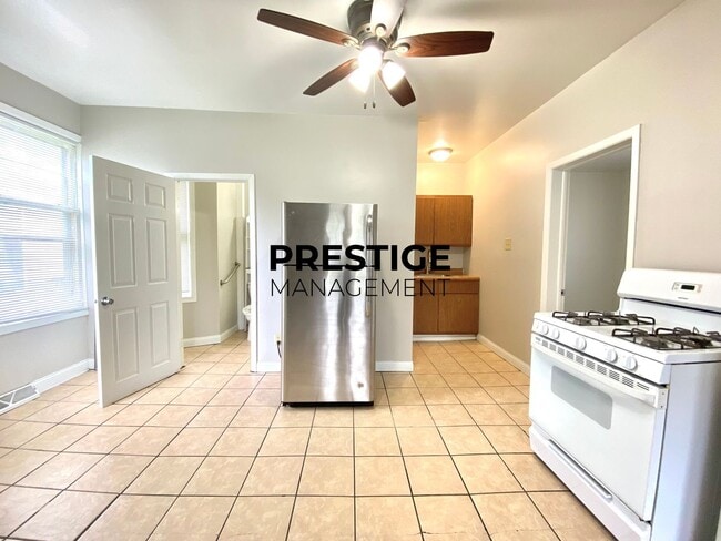 Photo - 4724 Pine Ave Unit 4726