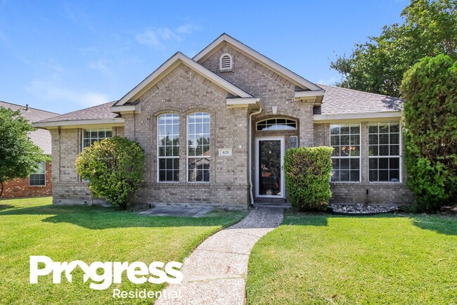 Building Photo - 828 Pinnacle Cir