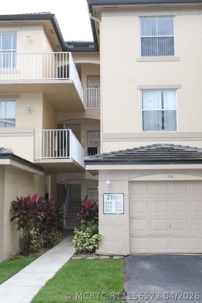Photo - 2100 Greenview Shores Blvd