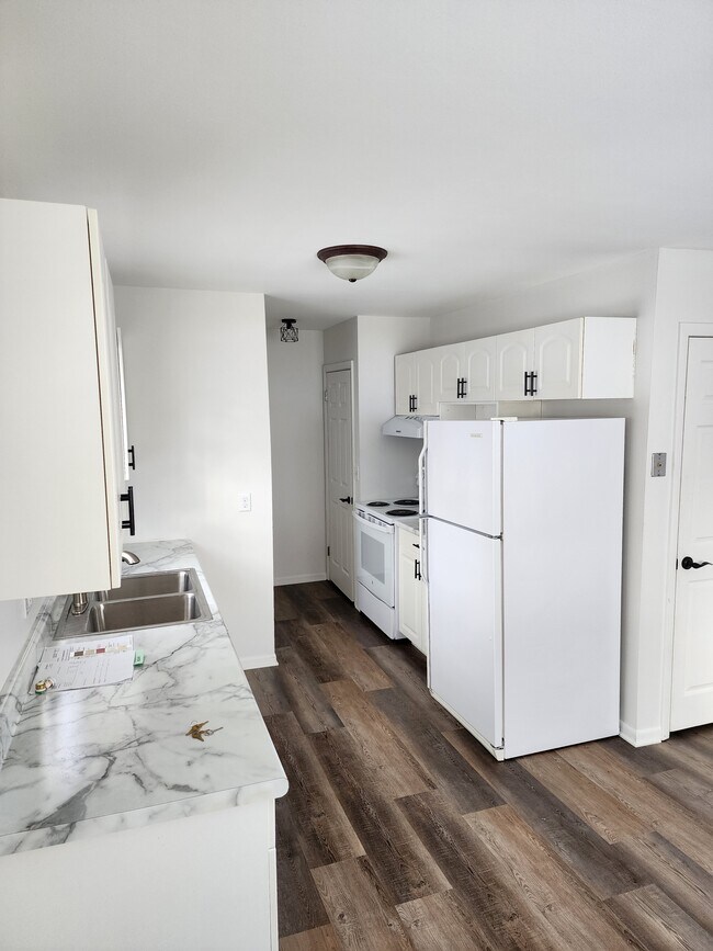 1864 Murphy Woods Rd Condo For Rent in Beloit, WI