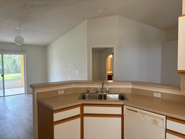 Photo - 1776 Vista Lake Cir