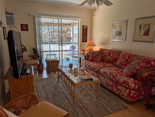 Photo - 1830 Restful Dr Unit M33