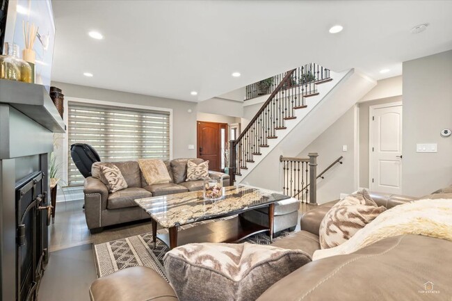 Photo - 1052 Margret St