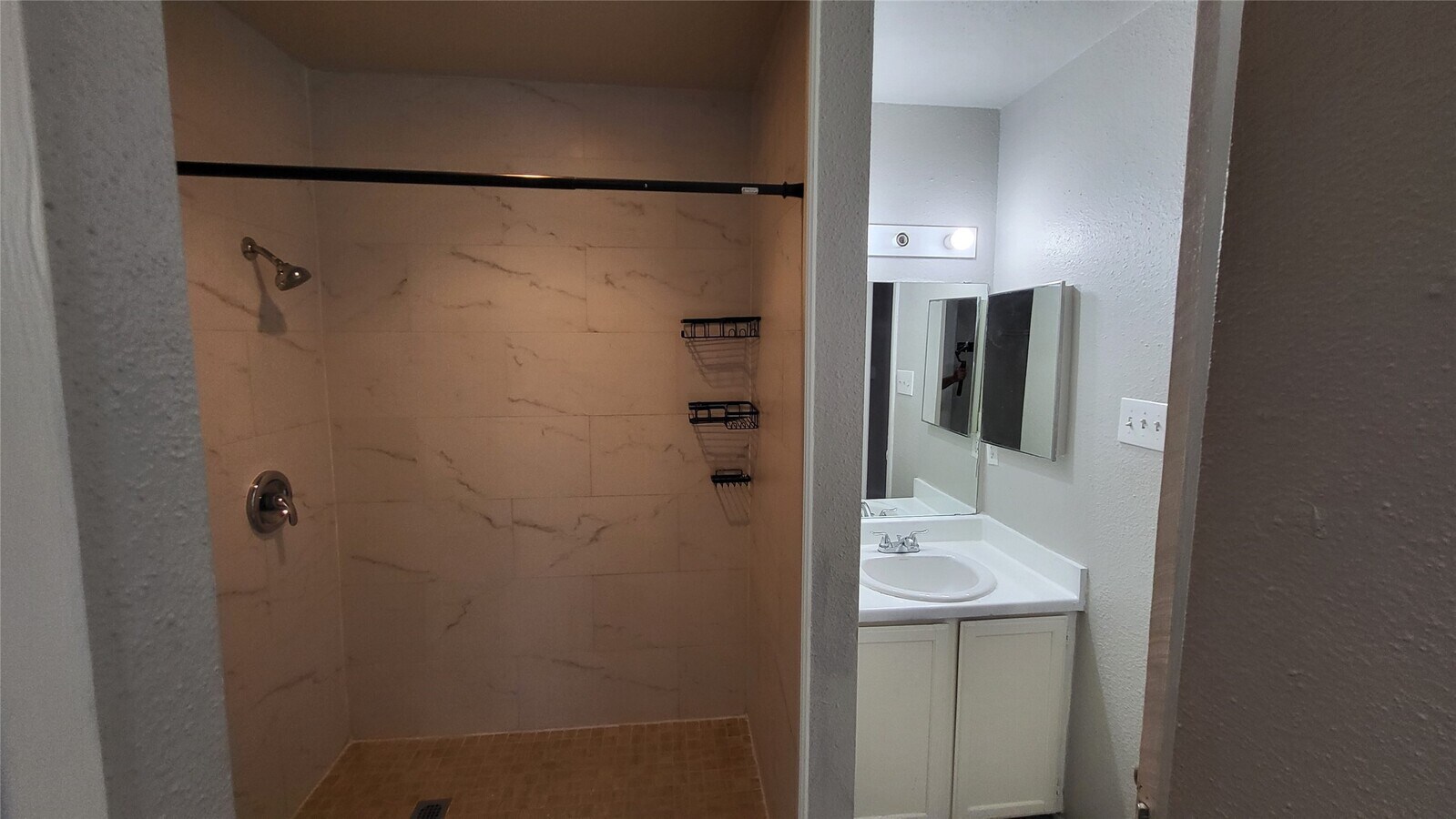 Photo - 8641 Victorian Village Dr Unit 8641