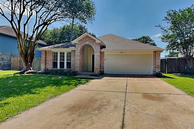 Building Photo - 18811 Sandia Pines Dr