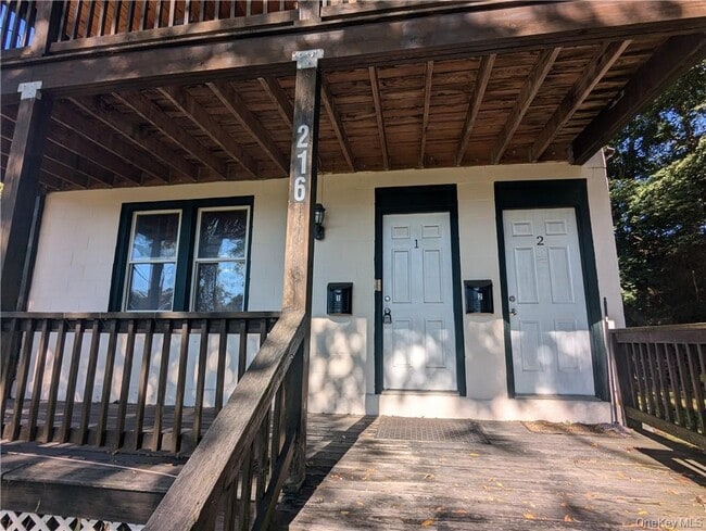 216 Smith St Unit 1