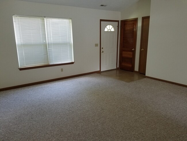110 Phillips Ct