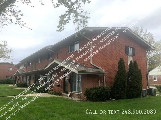 Building Photo - 3800 Normandy Rd Unit 12