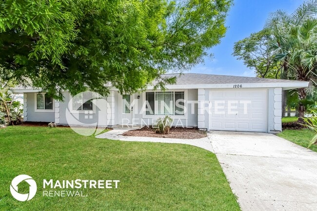 Building Photo - 1206 Cricket Dr NE