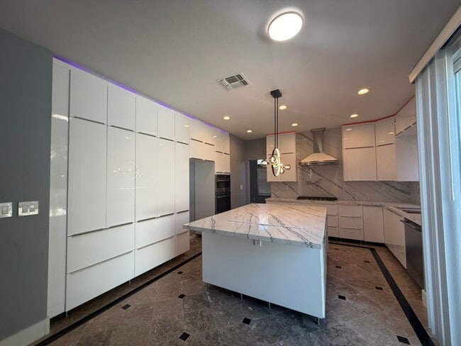 Photo - EPIC REA - Fully Renovated 5BR/3BA Home in...