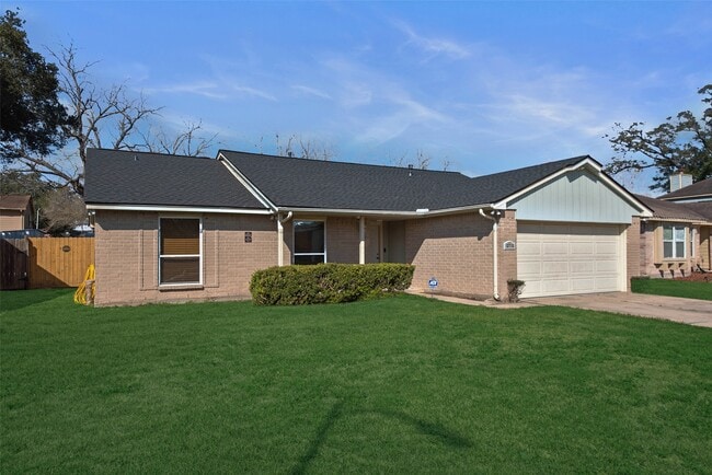 Photo - 13715 Ludgate Pass