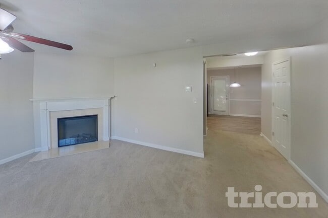1563 Little Creek Dr