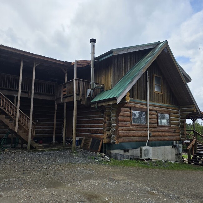 Building Photo - 11184 Alderwood St