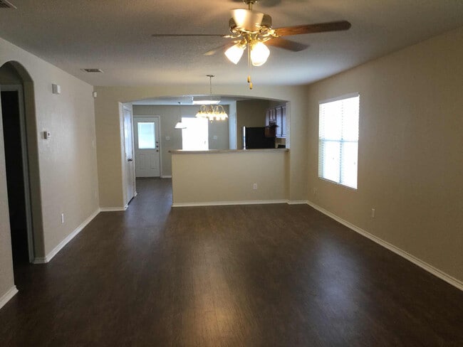 3607 Alonzo Flds
